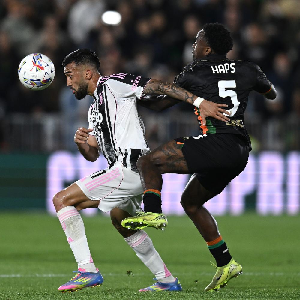 篮网半场获得20次罚球，托马斯轰19分紧咬比分